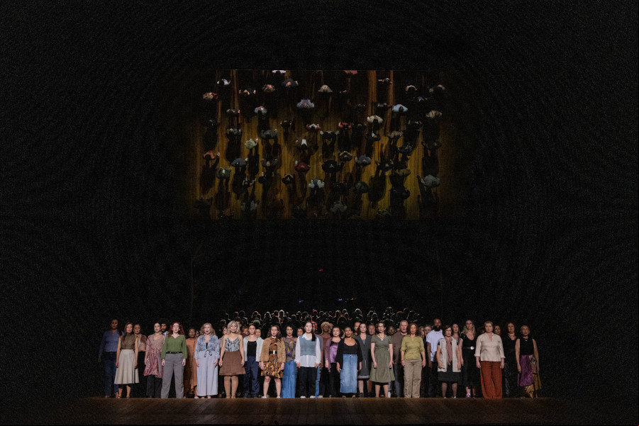  Cena da produção de 'Nabucco' no Theatro Municipal de São Paulo [Divulgação/Larissa Paz]