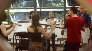 Alunos na edição do ano ado da Oficina de Música de Curitiba [Divulgação]