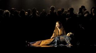 Cena da ópera 'Isolda. Tristão', de Clarice Assad, estreada em 2023 [Divulgação]
