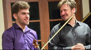 Guido Sant’Anna e Cristian Budu, na Sala Watari, em Campinas (arquivo Jorge Coli)