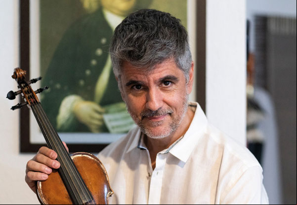 O violinista e maestro Luis Otavio Santos (Revista CONCERTO, Heloísa Bortz) O violinista e maestro Luis Otavio Santos (Revista CONCERTO, Heloísa Bortz)