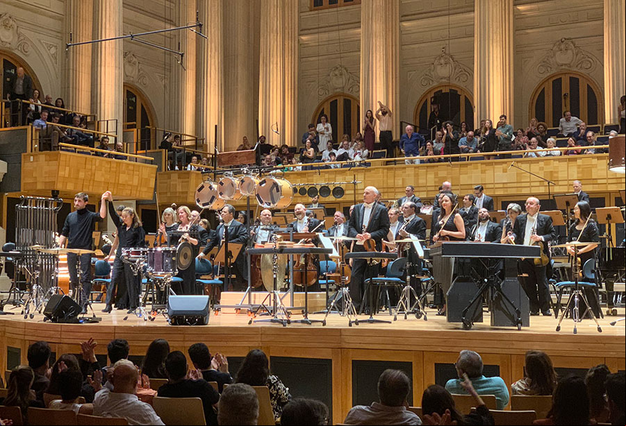 Domniq, Elim Chan e Osesp são aplaudidos na Sala São Paulo (Revista CONCERTO) Domniq, Elim Chan e Osesp são aplaudidos na Sala São Paulo (Revista CONCERTO)